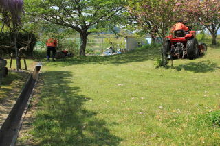 草刈り風景　ロータリー