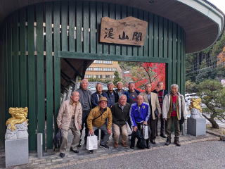 �΂̉�@�o�X���s�T��